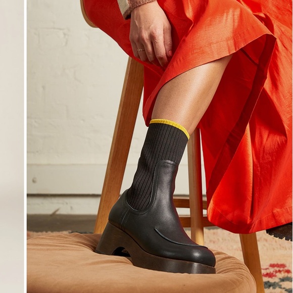 Charlotte Stone women’s like new black platform boots - Picture 15 of 16